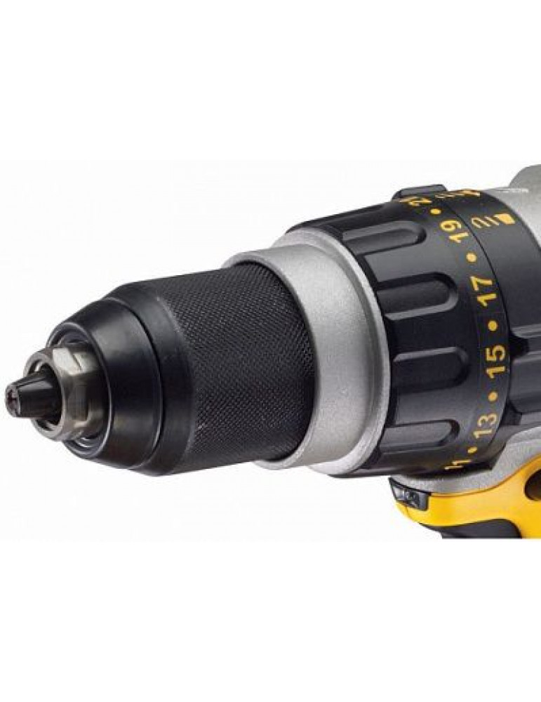 Аккумуляторная дрель DeWalt DСD 920 B2