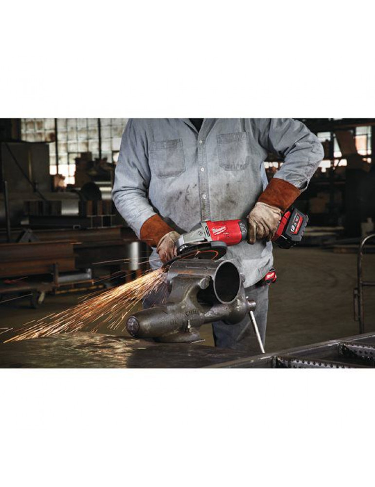 Аккумуляторная угловая шлифмашина Milwaukee M18 FLAG230XPDB-121C Fuel 4933464115