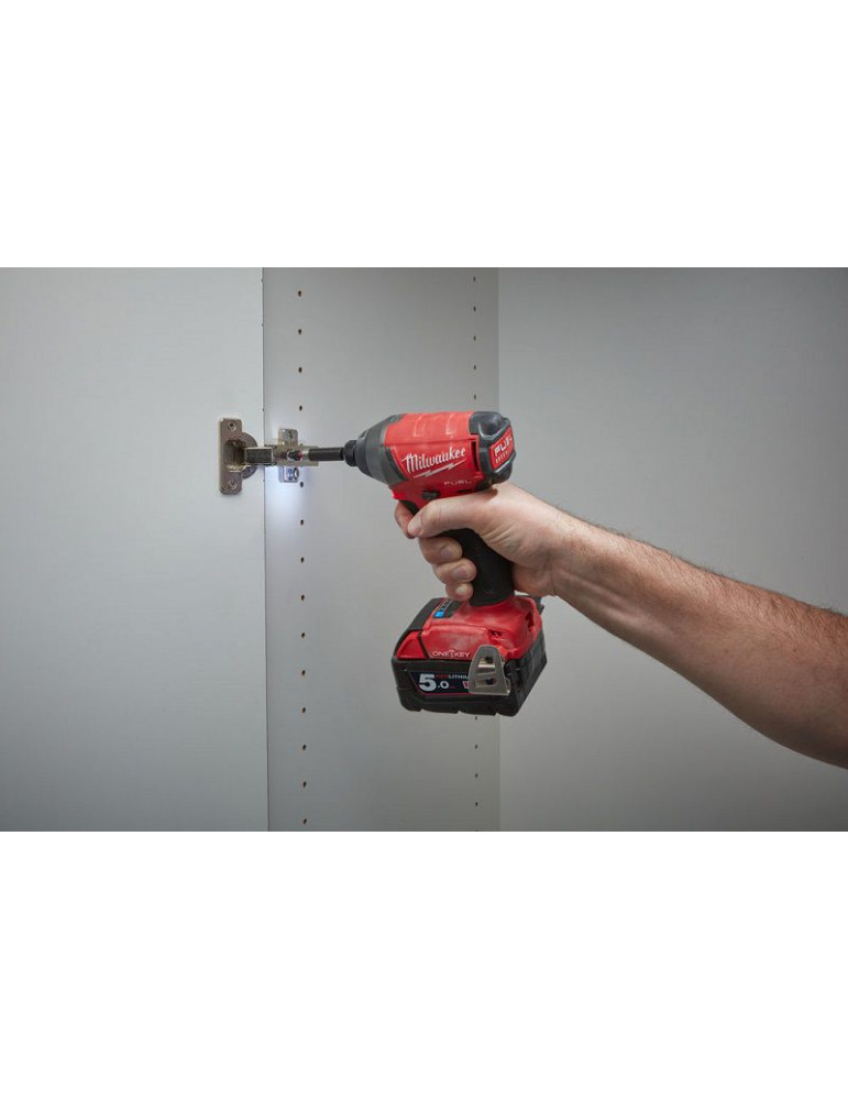 Аккумуляторный винтоверт Milwaukee M18 ONEID-502X Fuel One-Key Li-Ion5Ач 4933451370