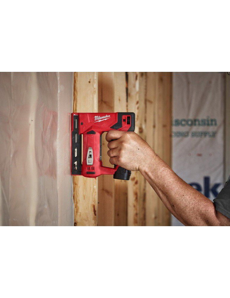 Аккумуляторный cтеплер Milwaukee M12 BST-0 4933459634
