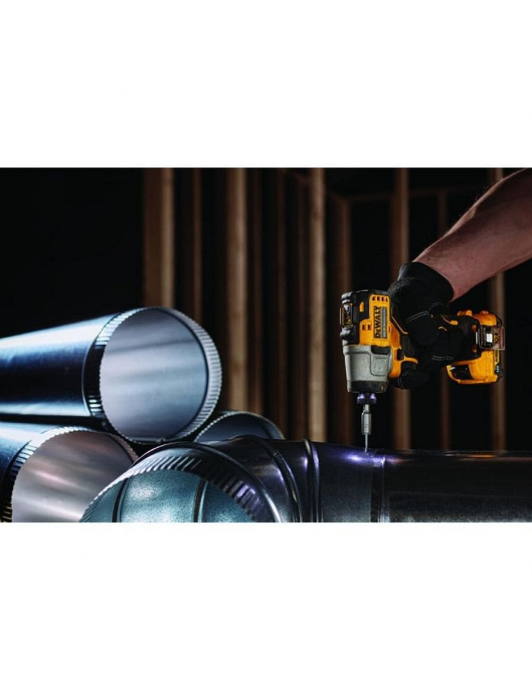 Аккумуляторный шуруповерт DeWalt DCF 801 D2