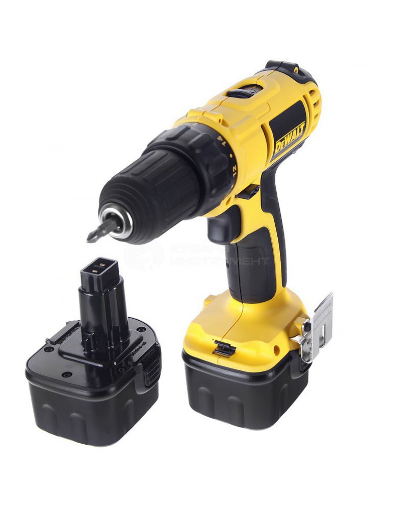 Аккумуляторная дрель DeWalt DC 740 KB