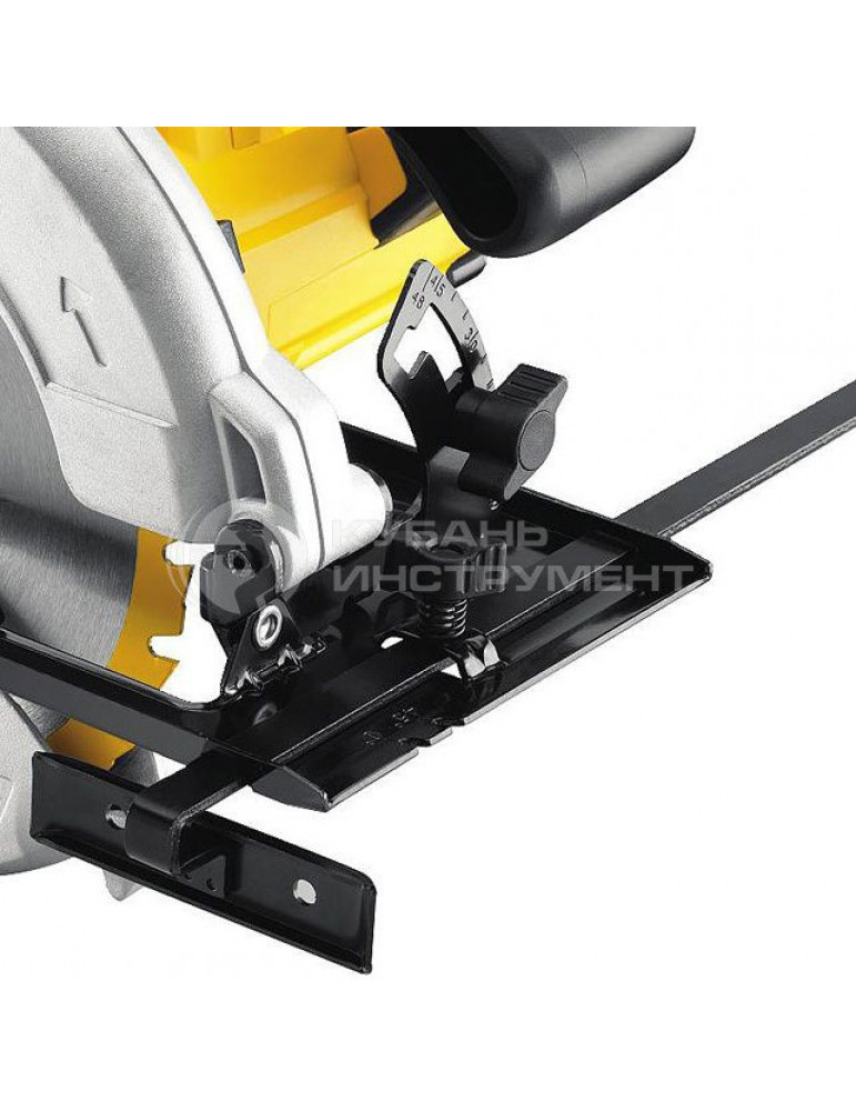 Пила дисковая DeWalt DWE 560 B