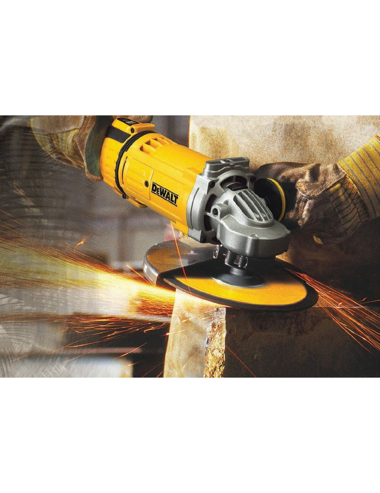 Угловая шлифовальная машина DeWalt DWE 496