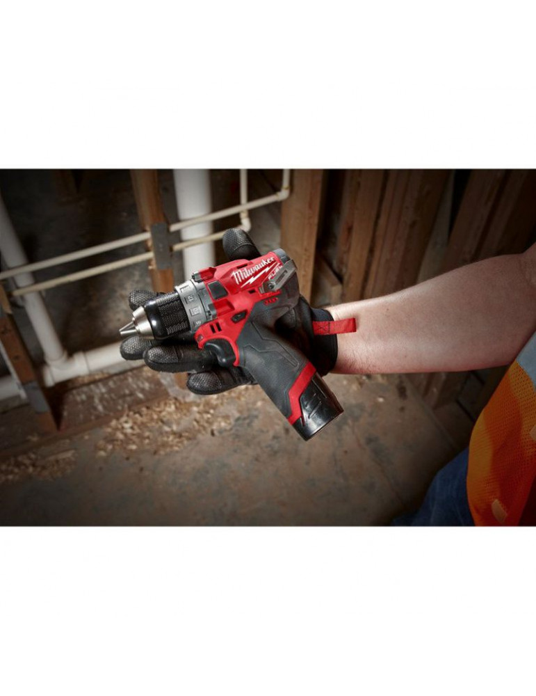 Аккумуляторнаядрель шуруповерт Milwaukee M12 FPD-0 Fuel 4933459801
