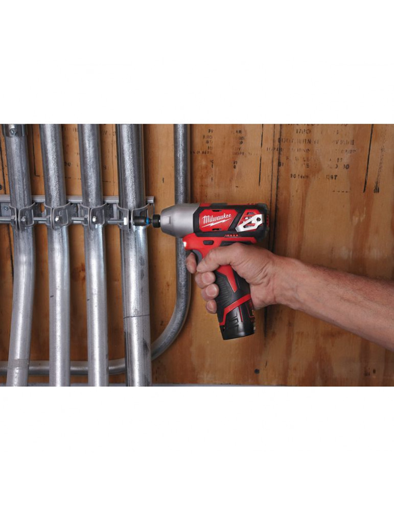 Аккумуляторный винтоверт Milwaukee M12 BID-0 4933441955