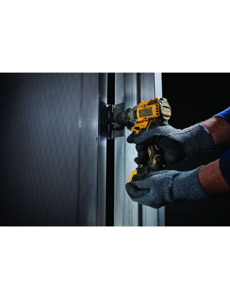 Аккумуляторная дрель-шуруповерт DeWalt DCD 701 D2
