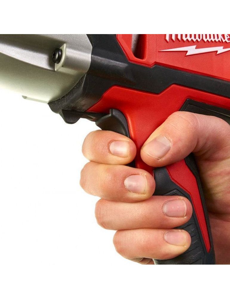Гайковерт Milwaukee IPWE 400R 4933451524